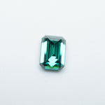 Load image into Gallery viewer, Emerald green moissanite