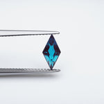 Load image into Gallery viewer, Kite lab grown alexandrite