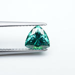 Load image into Gallery viewer, Trillion green moissanite