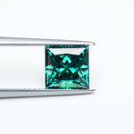 Load and play video in Gallery viewer, Square princess green moissanite
