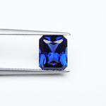 Load and play video in Gallery viewer, Radiant lab grown blue sapphire