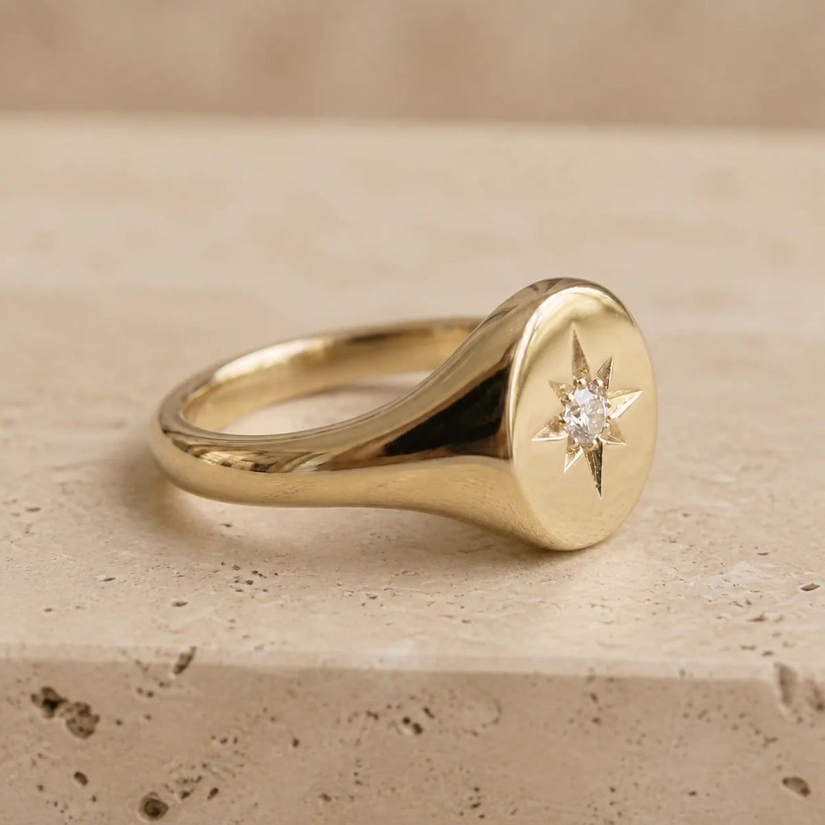 0.03 CT Round Brilliant Lab-Grown Diamond Signet Ring