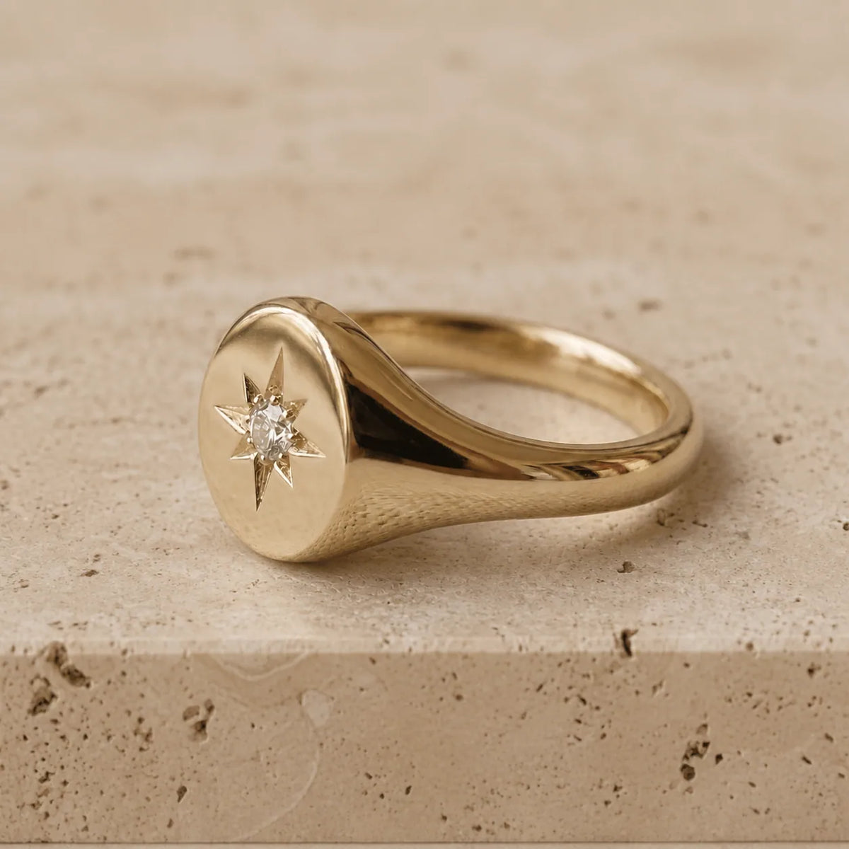 0.03 CT Round Brilliant Lab-Grown Diamond Signet Ring