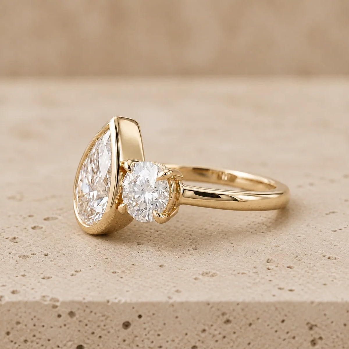 1.7 CT Pear & Round Lab-Grown Diamond Toi et Moi Ring