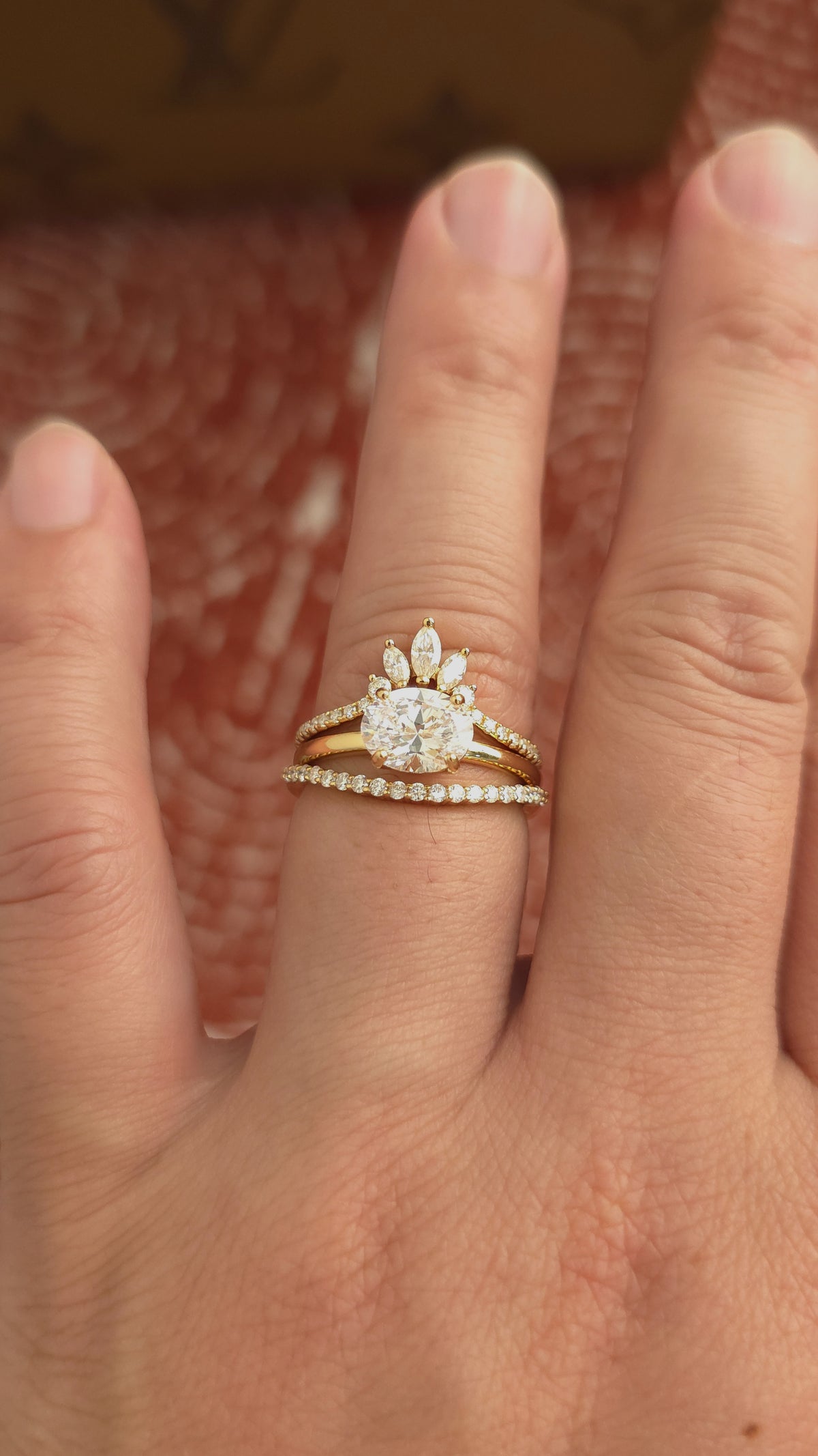 2ct Oval cut lab grown diamond crown curved engagement stacking rings for woman