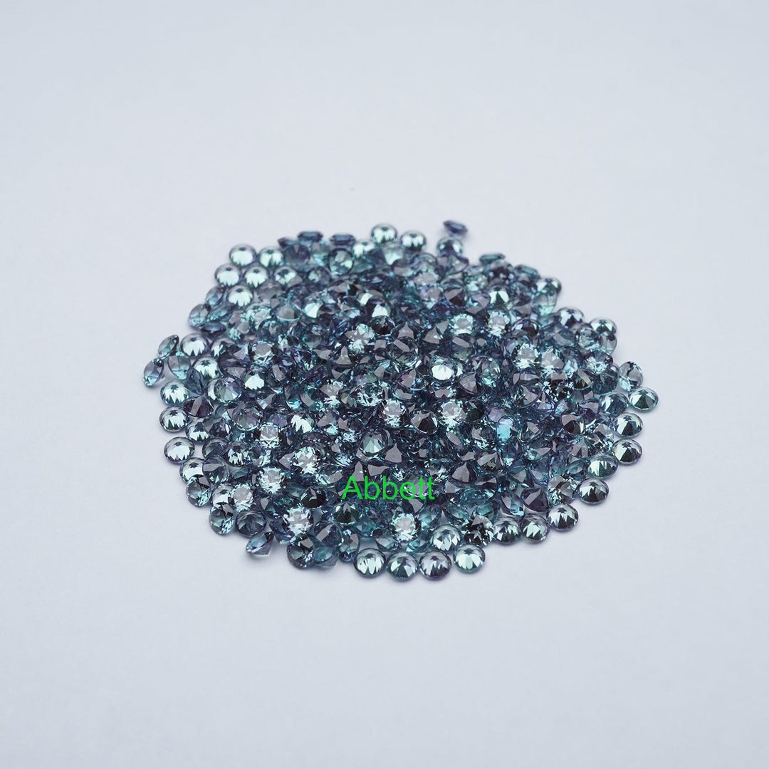 Round melee lab grown alexandrite