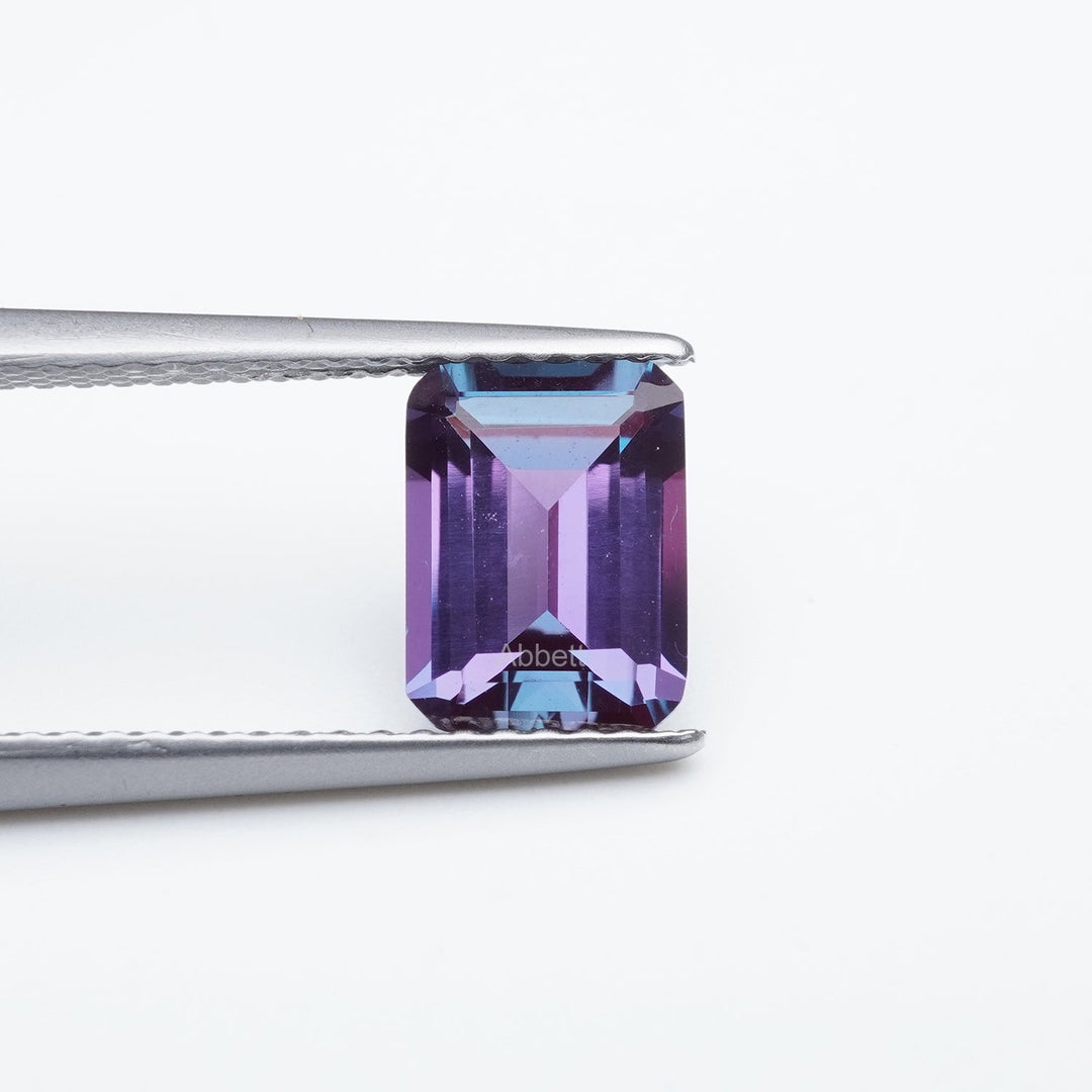 Emerald lab grown alexandrite