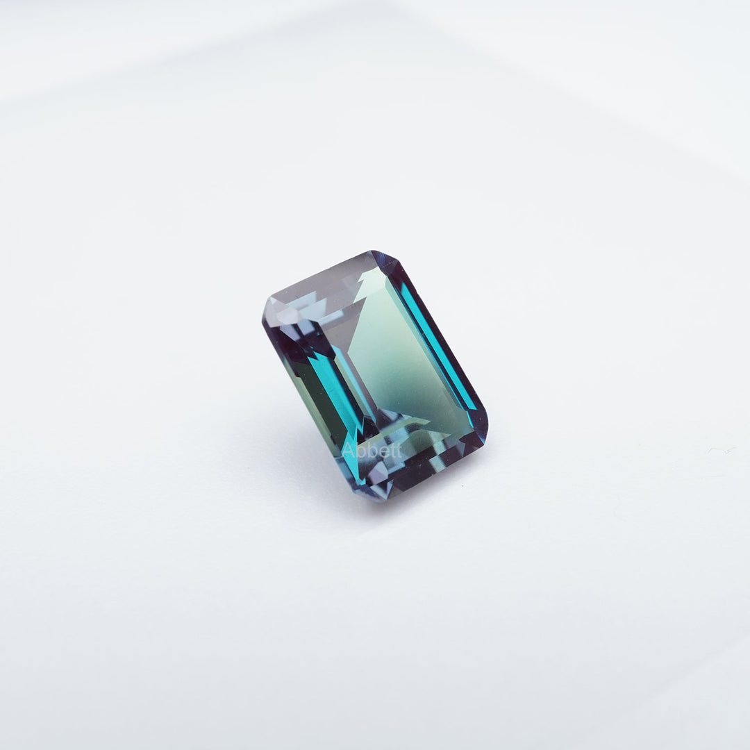 Emerald lab grown alexandrite