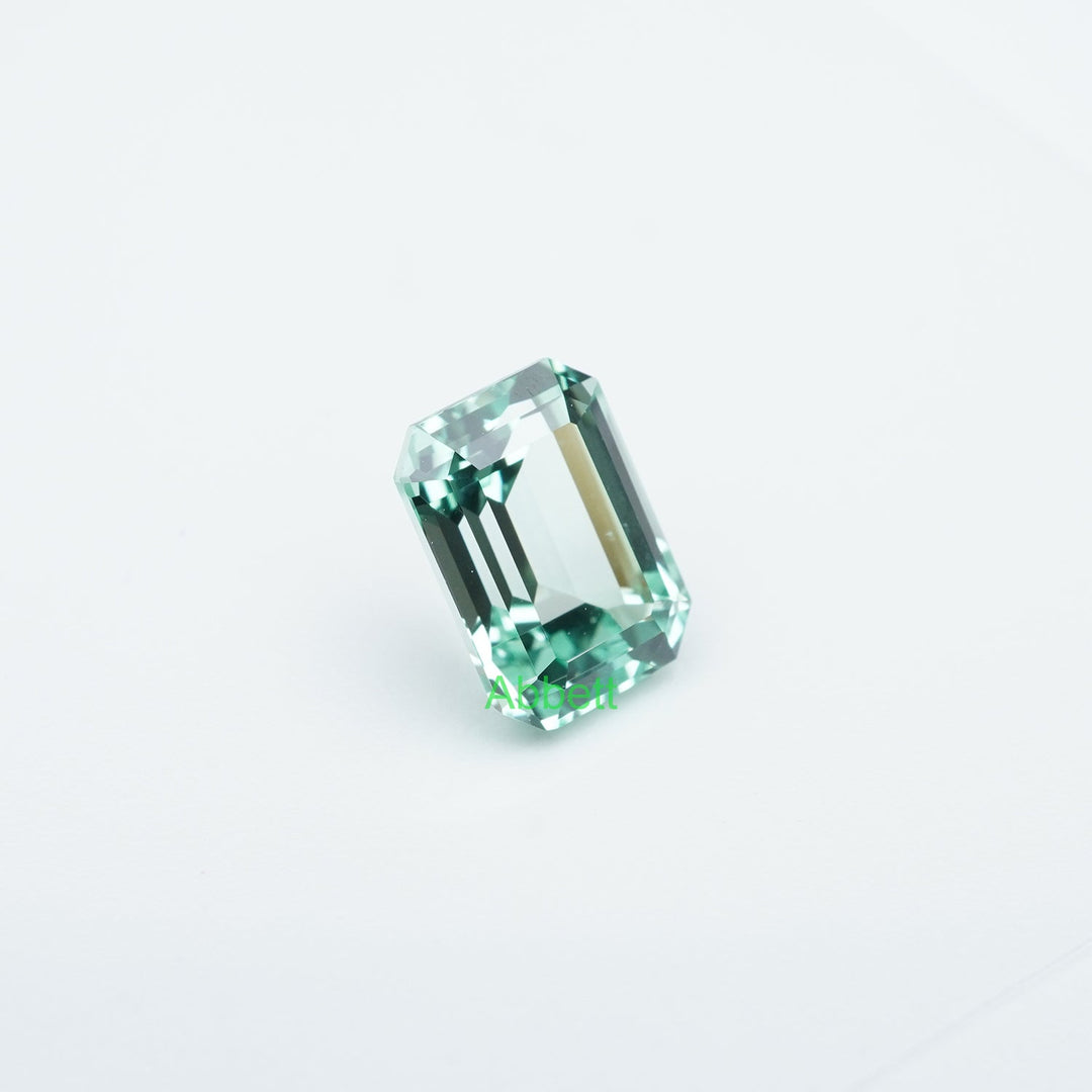 Emerald lab grown green sapphire