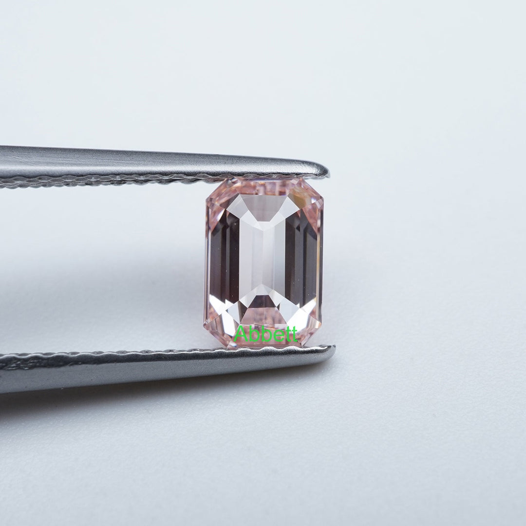 Emerald lab grown pink diamond