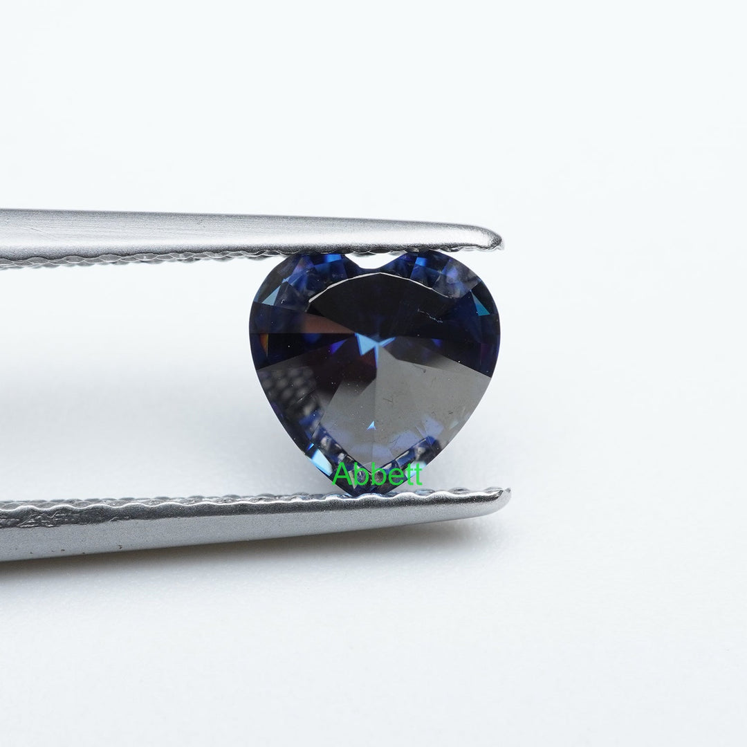 Heart blue moissanite