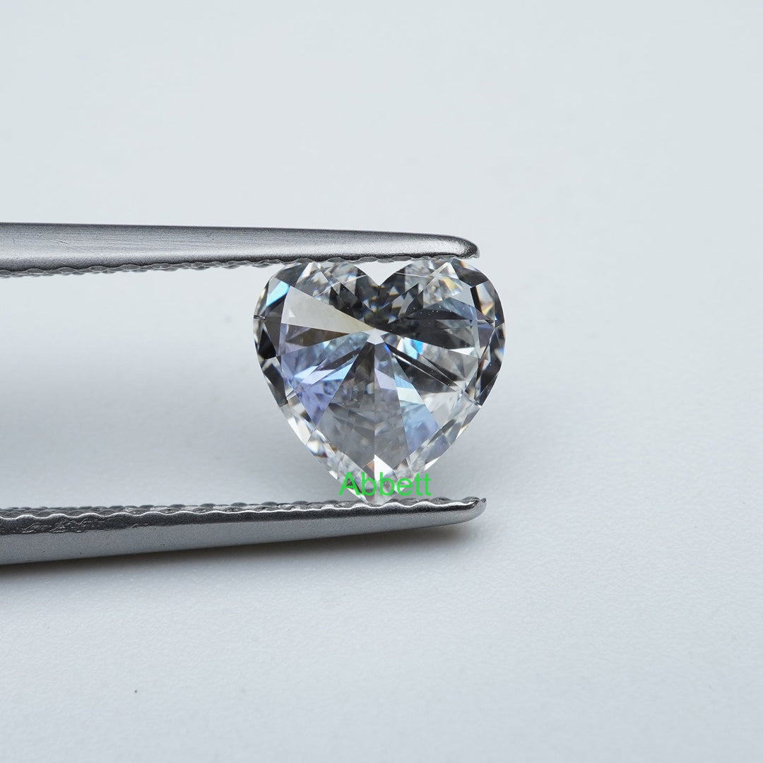 Heart colorless lab grown diamond