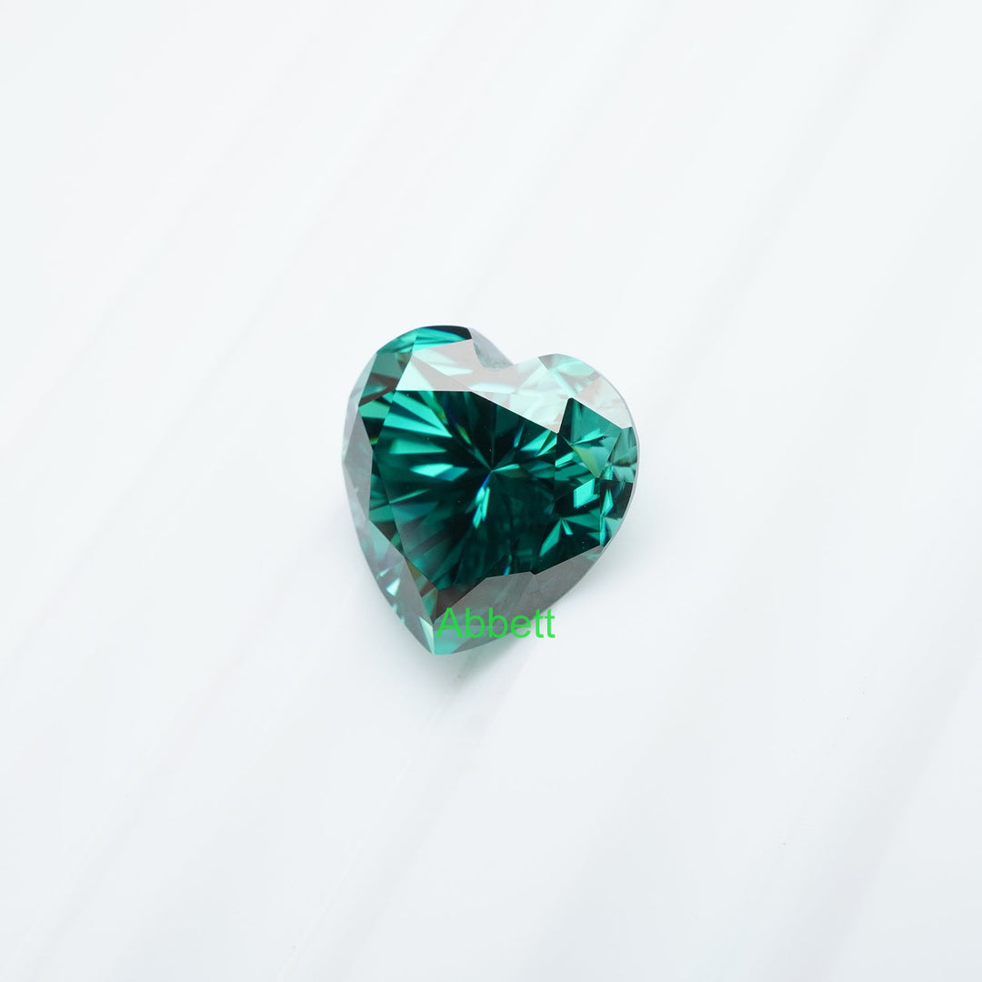Heart green moissanite
