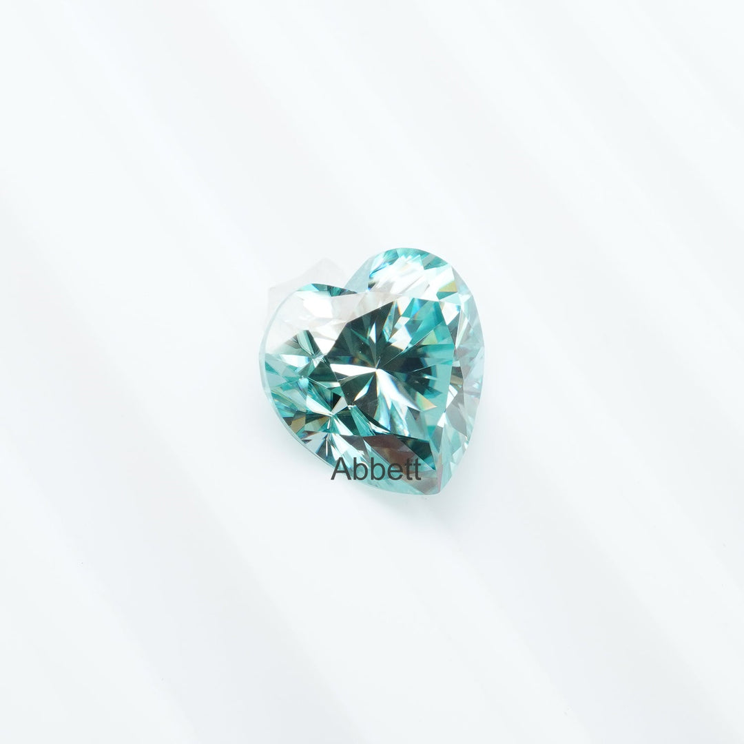 Heart teal moissanite