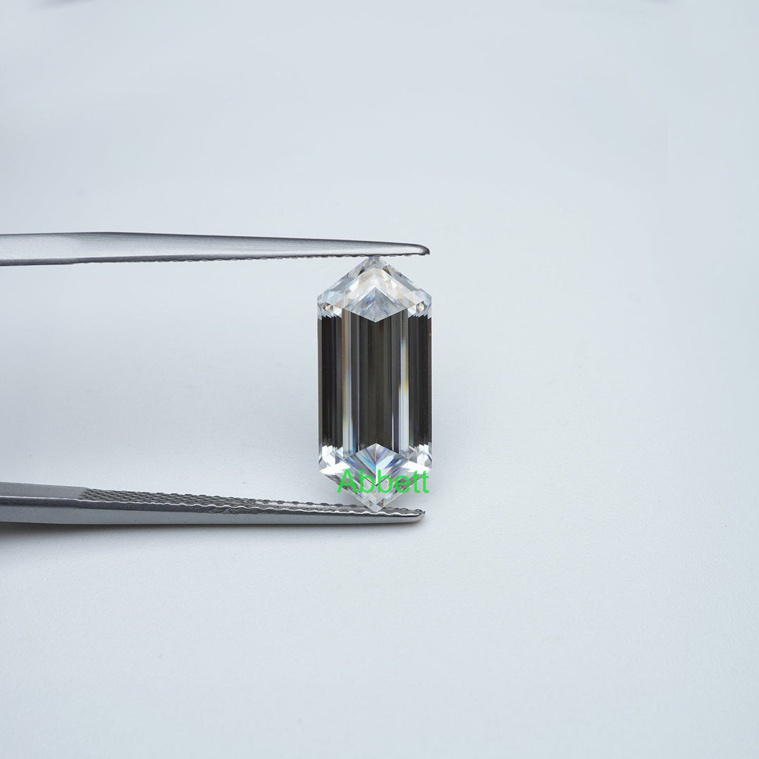 Hexagon D FL moissanite