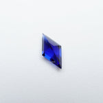 Load image into Gallery viewer, Kite lab grown blue sapphire
