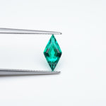 Load image into Gallery viewer, Kite lab grown emerald
