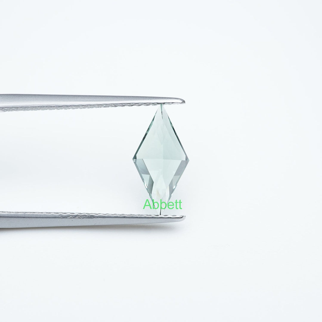 Kite lab grown green sapphire