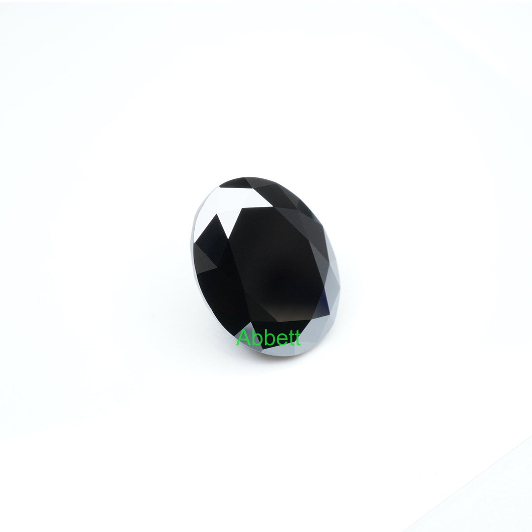 Oval black moissanite