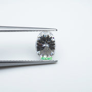 Oval_colorless_moissanite_2