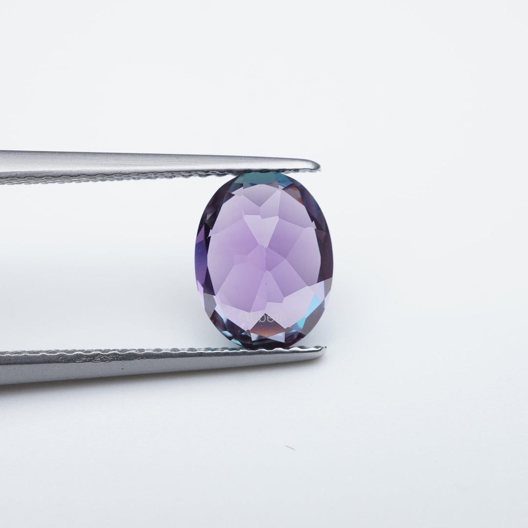Oval lab grown alexandrite