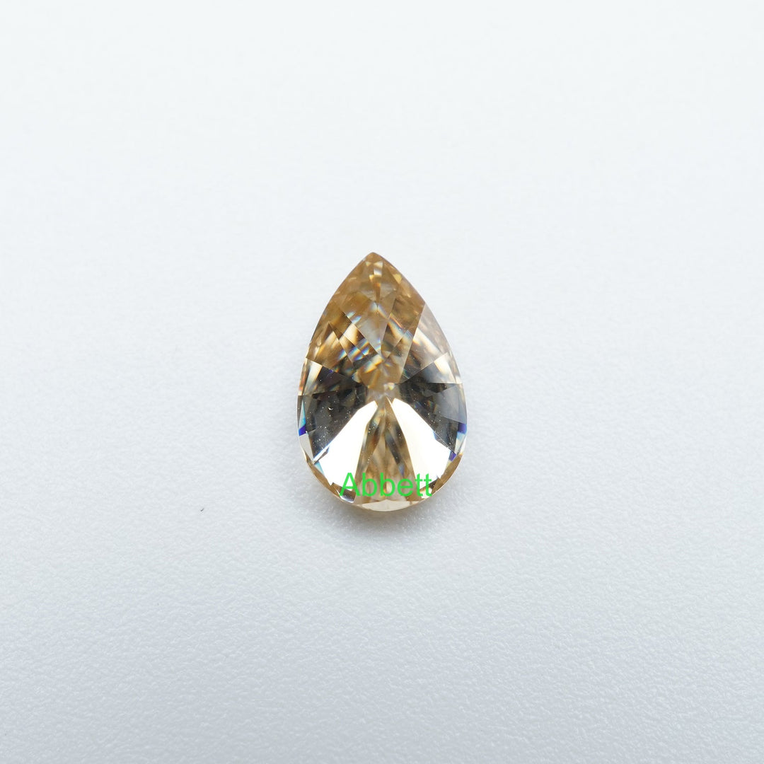 Pear brown moissanite