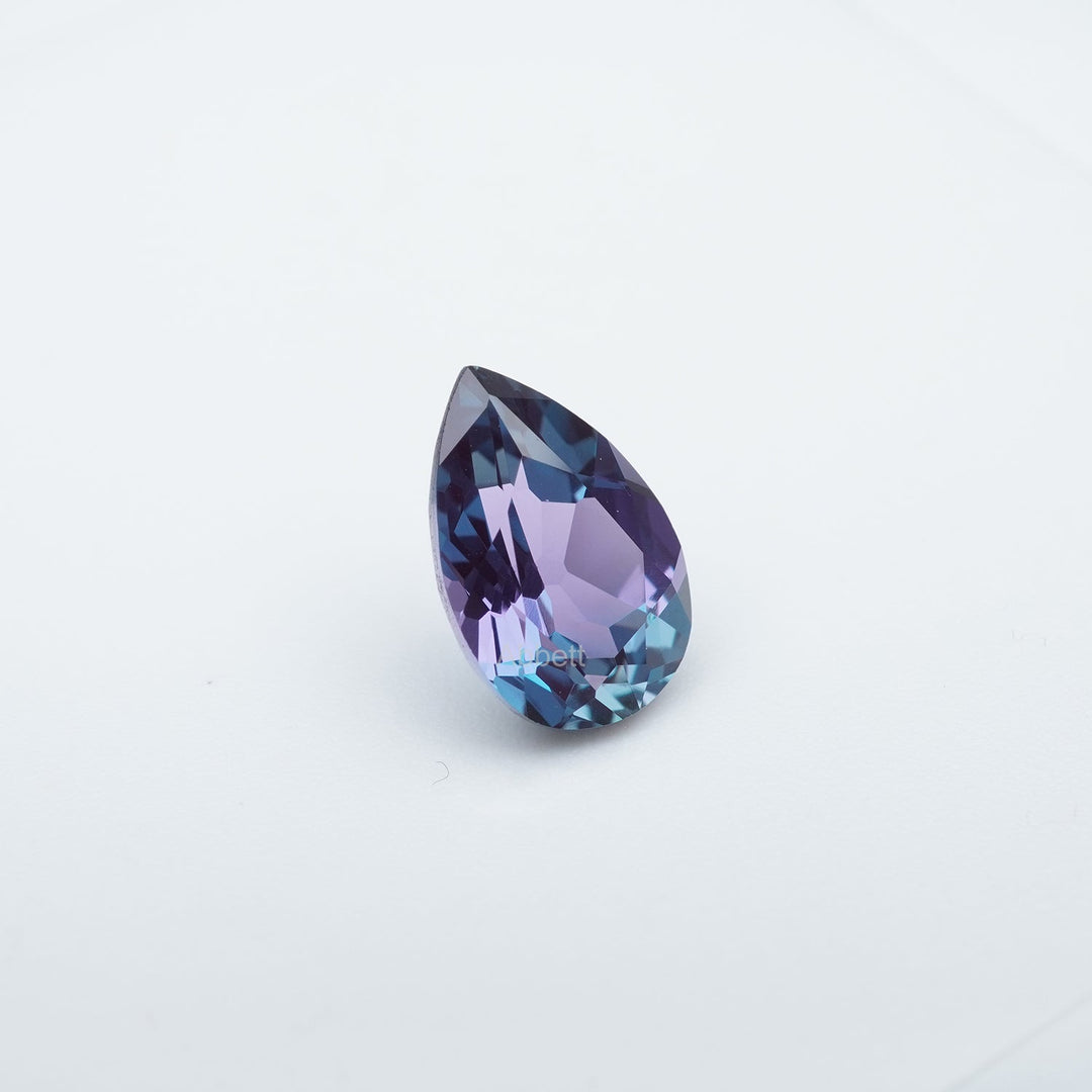 Pear lab grown alexandrite