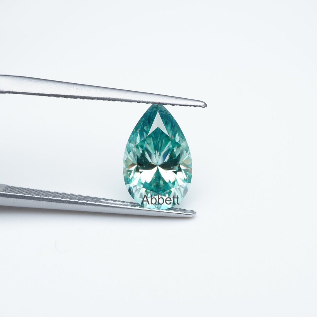 Pear teal moissanite