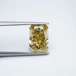Load image into Gallery viewer, Radiant lab grown yellow diamond
