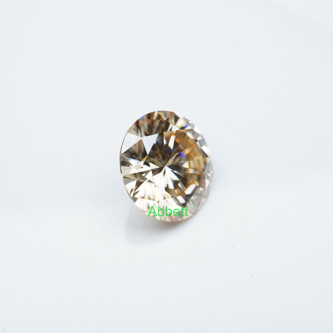 Round brown moissanite