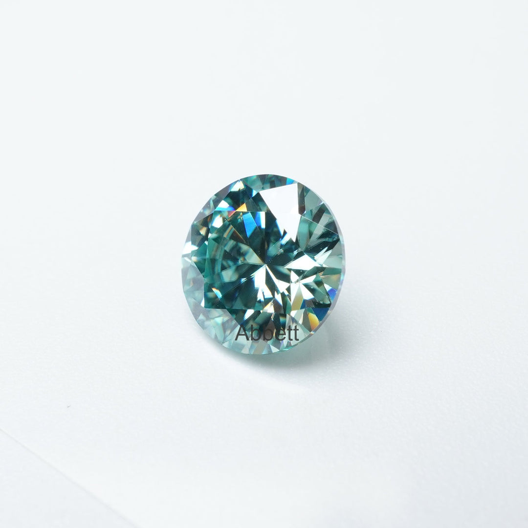 Round teal moissanite