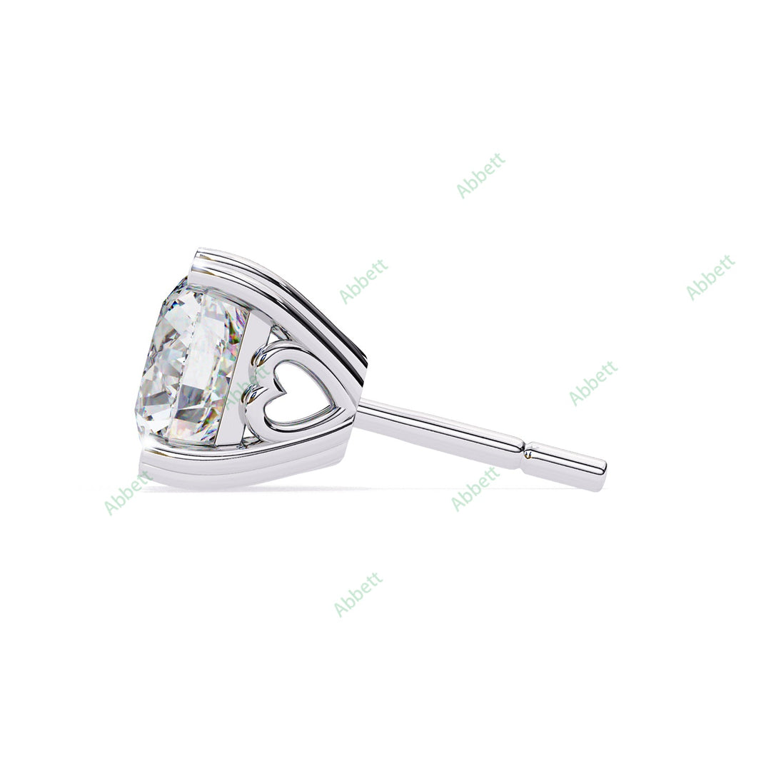 Round Heart Prong Studs Earring STHE1349