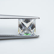Square_princess_colorless_moissanite
