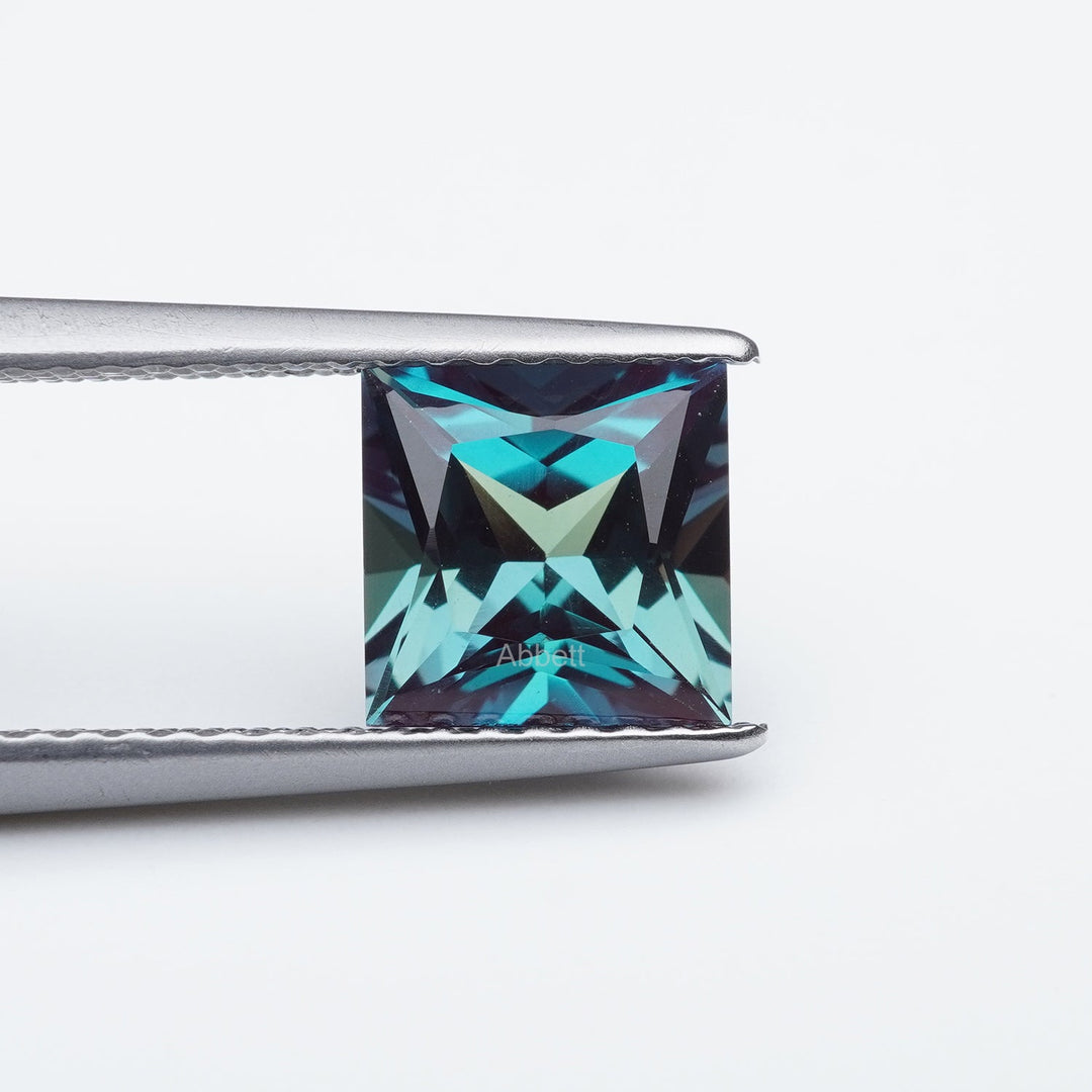 Square princess lab grown alexandrite