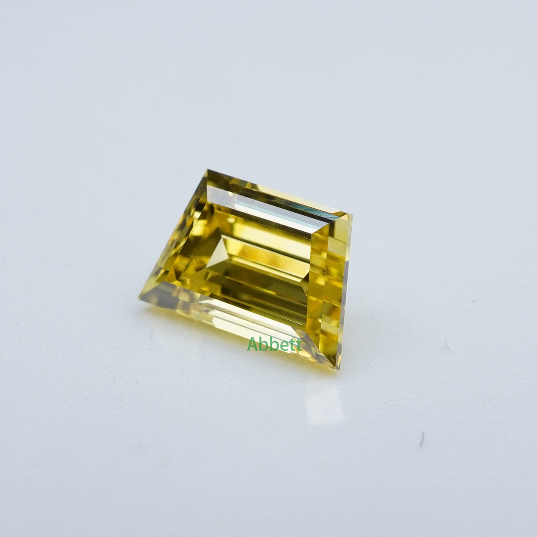 Trapezoid lab grown yellow diamond