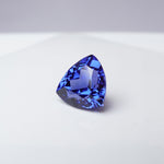 Load image into Gallery viewer, Trillion lab grown blue sapphire
