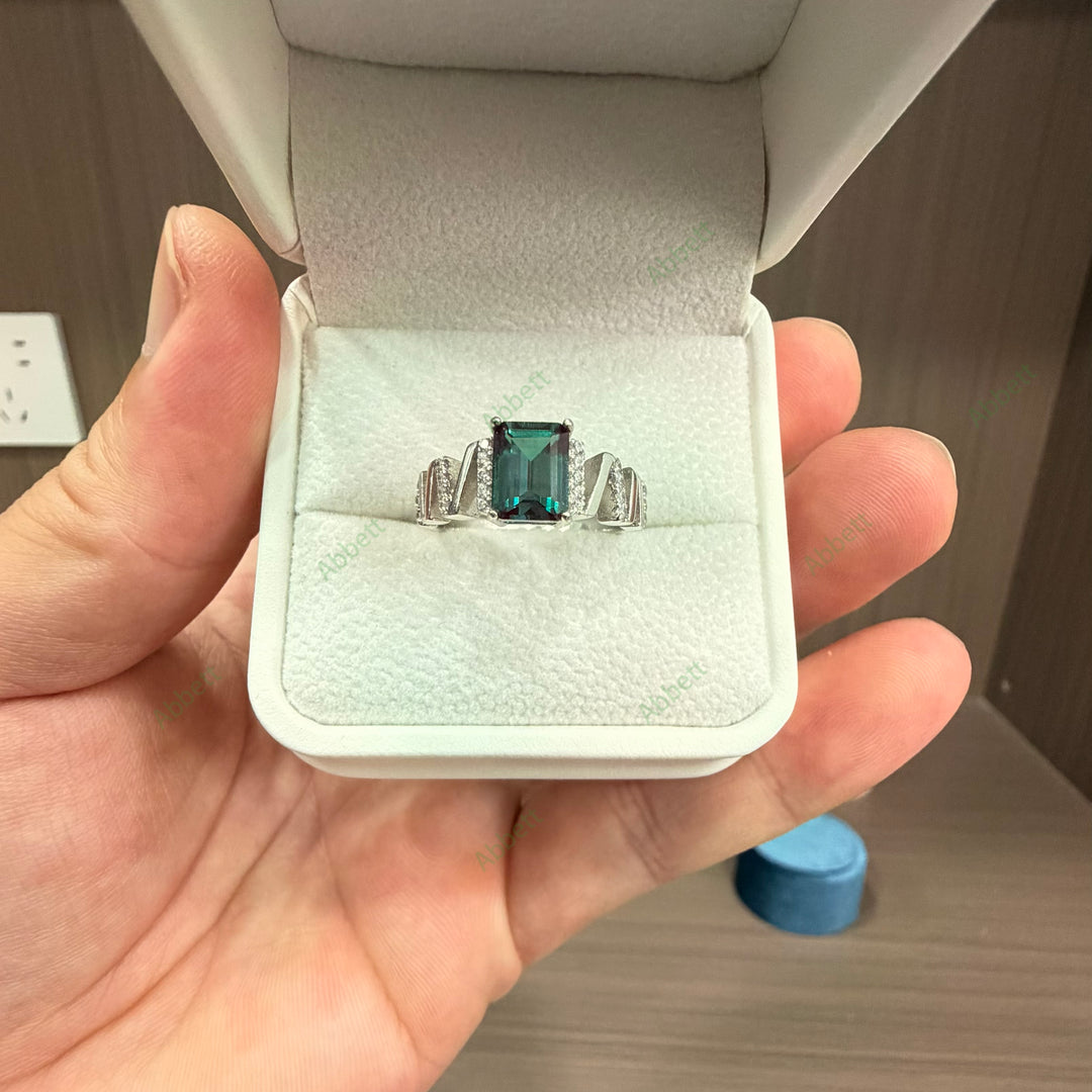 Vintage Art Deco Lab-Grown Alexandrite Zigzag Ring | 1.78ct Emerald Cut Geometric Diamond Band
