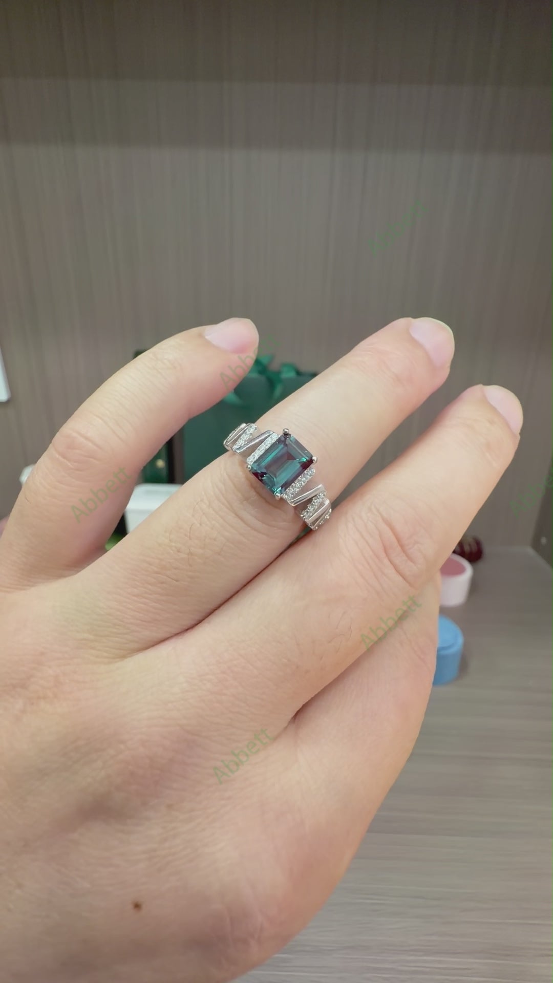 Vintage Art Deco Lab-Grown Alexandrite Zigzag Ring | 1.78ct Emerald Cut Geometric Diamond Band