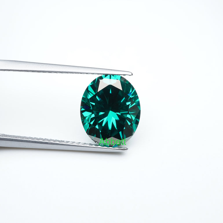 Oval green moissanite