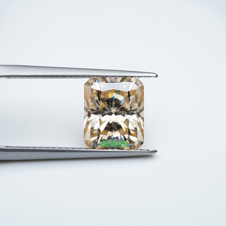 Radiant brown moissanite