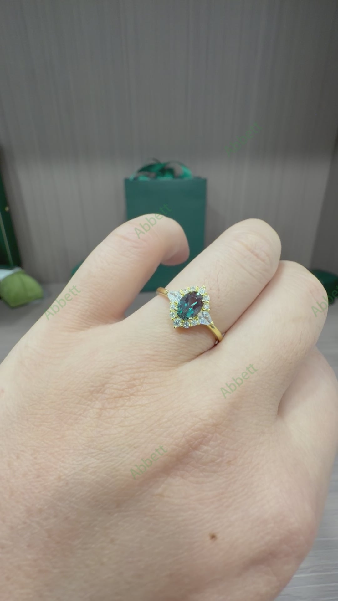 Starburst Diamond Halo Alexandrite Ring 1.0ct Oval Cut 5x7mm Cosmic Radiant Engagement Ring